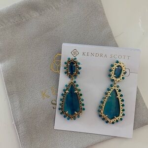 New Kendra Scott Camry earrings